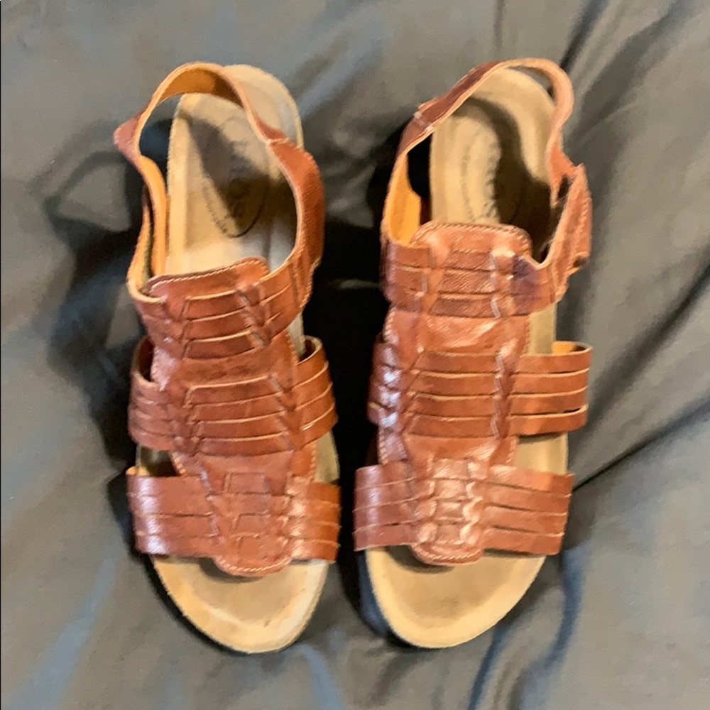 Women’s Taos sandal